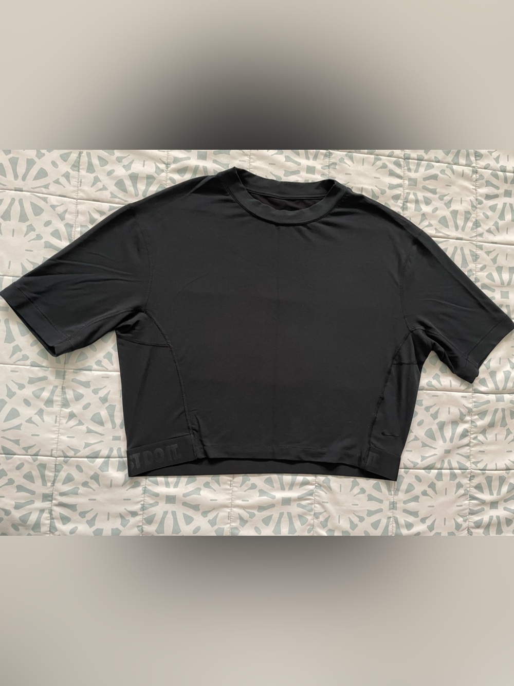 Nike Black Women's Short Sleeve Crop Top